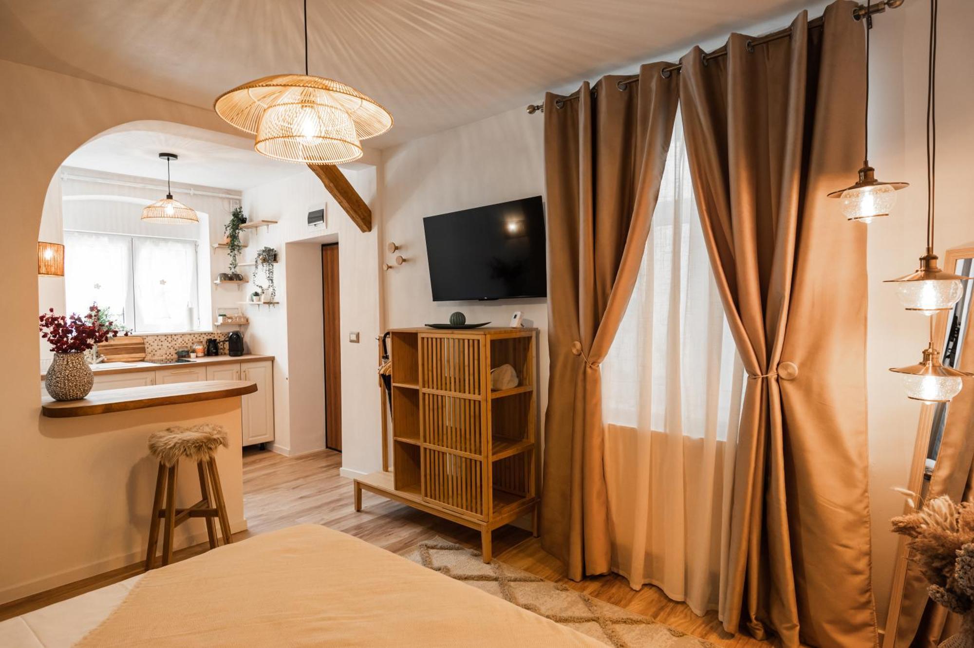 Harmonee - Central Retreat Braşov Buitenkant foto